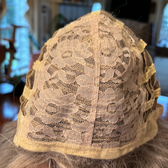 Ash Tone Curly Wig-New - Picture 7 of 7